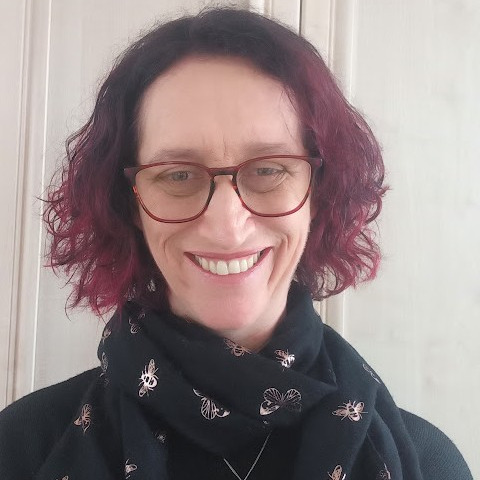 Dr Helga Abernethy